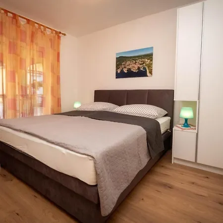 Apartment Serbecic 2 Malinska