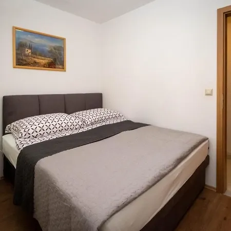 Апартаменты Serbecic 2