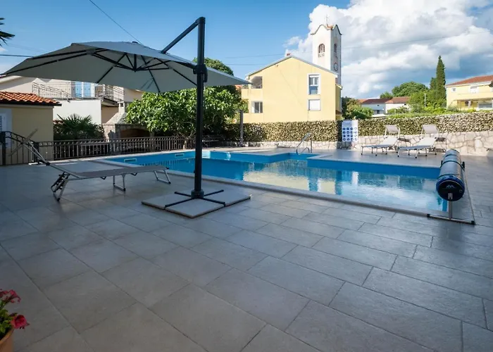 Apartamento Serbecic 2 *