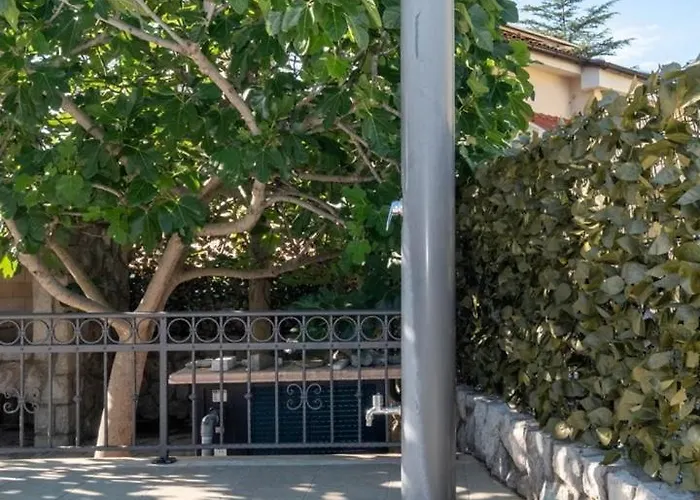 Serbecic 2 Apartamento *