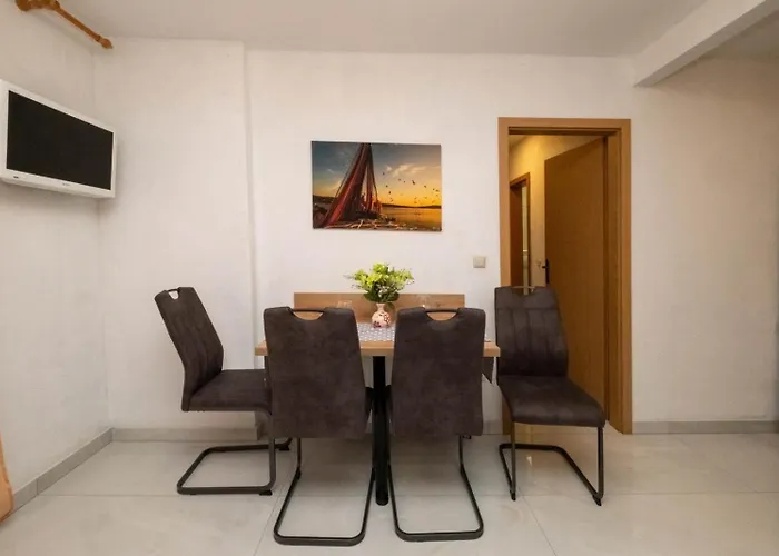 Serbecic 2 Apartamento Malinska